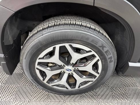 Used 2020 Subaru Forester Premium AWD/4WD image 19