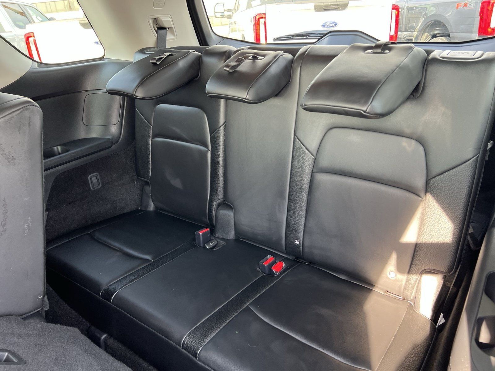 Used 2025 Nissan Pathfinder SL AWD/4WD image 24