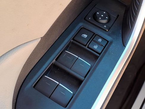 Certified 2022 Toyota RAV4 XLE AWD/4WD image 17
