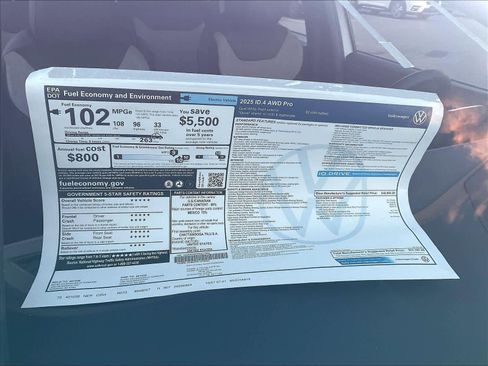 New 2025 Volkswagen ID.4 Pro image 18