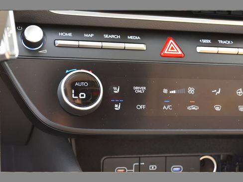 New 2026 Hyundai Sonata Limited image 25