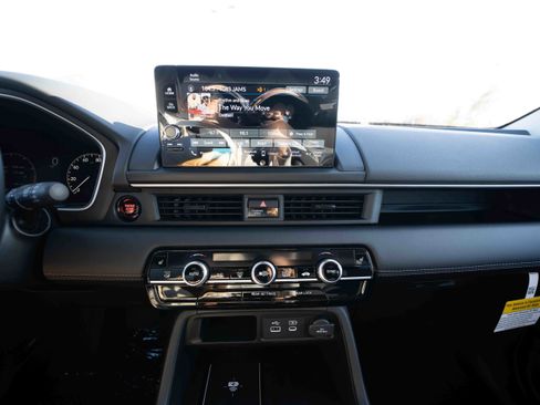 New 2025 Honda Pilot EX-L image 17