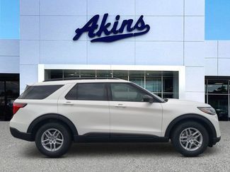 New 2026 Ford Explorer Active RWD video 1