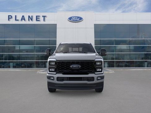 New 2026 Ford F250 Lariat w/ Black Appearance Package image 7