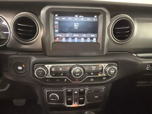 Used 2023 Jeep Wrangler Unlimited w/ Cold Weather Group AWD/4WD image 22