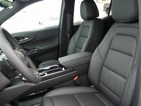 New 2026 Chevrolet Equinox LT image 9