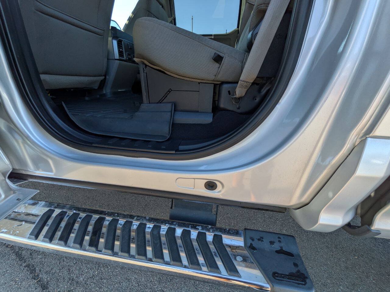 Used 2019 Ford F250 XLT w/ XLT Premium Package AWD/4WD image 24