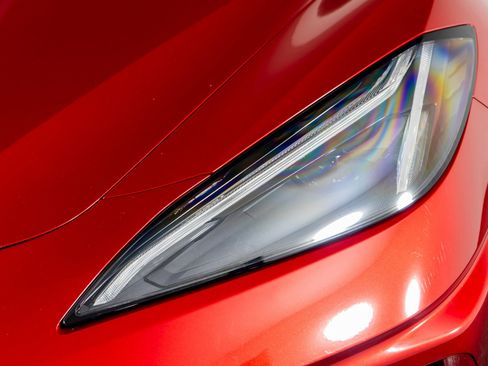 Used 2021 Chevrolet Corvette Stingray Convertible w/ Battery Protection Package image 25