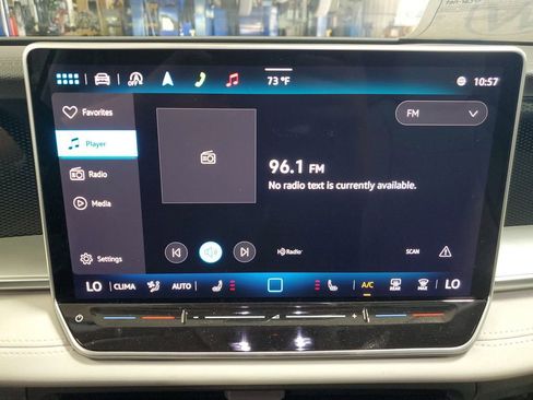 New 2025 Volkswagen Tiguan SE image 19