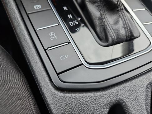Used 2021 Volkswagen Jetta R-Line FWD image 20