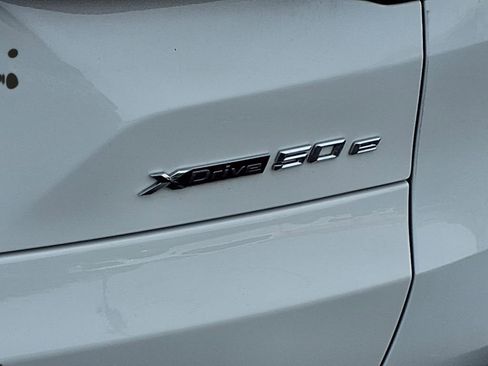 Used 2024 BMW X5 xDrive50e image 24