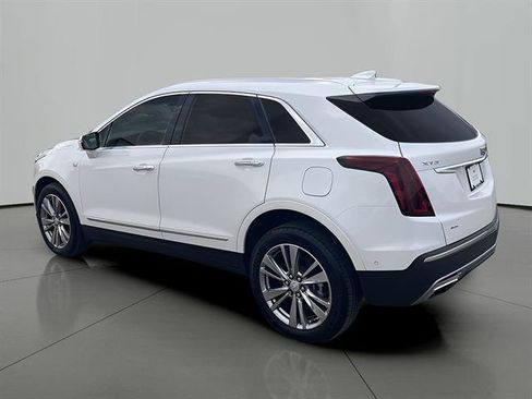 Certified 2024 Cadillac XT5 Premium Luxury w/ Technology Package AWD/4WD image 3