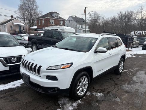 Used 2015 Jeep Cherokee Latitude w/ Comfort/Convenience Group image 1