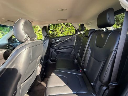 Used 2019 Ford Edge Titanium AWD/4WD image 31