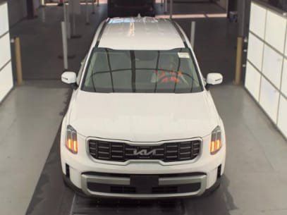 Used 2024 Kia Telluride S AWD/4WD image 2