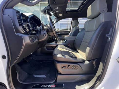 Used 2023 Chevrolet Silverado 1500 ZR2 w/ Technology Package image 16