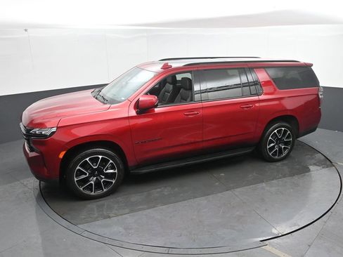 Used 2023 Chevrolet Suburban RST image 44