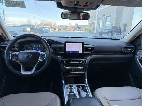 Certified 2023 Ford Explorer Limited image 14