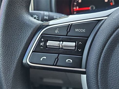 Used 2022 Kia Sportage LX image 22