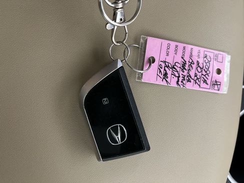 Used 2024 Acura MDX SH-AWD w/ Technology Package image 24