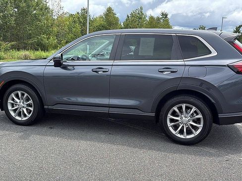 Used 2025 Honda CR-V EX image 10