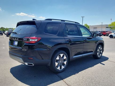 New 2026 Honda Pilot Elite image 4