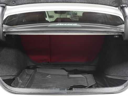 Used 2021 Honda Accord Touring image 17