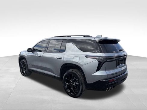 Used 2024 Chevrolet Traverse RS AWD/4WD image 17