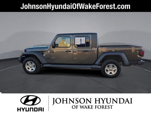 Used 2020 Jeep Gladiator Sport w/ Quick Order Package 24S AWD/4WD image 16