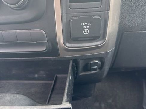 Used 2014 RAM 1500 Big Horn image 28