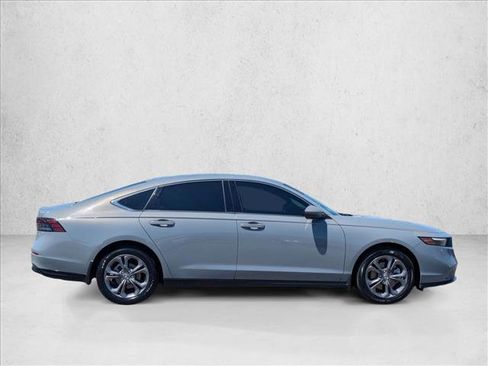 Used 2024 Honda Accord EX-L image 4