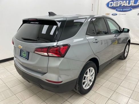 Used 2024 Chevrolet Equinox LS w/ LS Convenience Package image 22