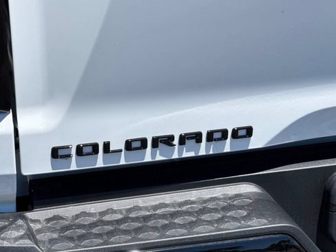 New 2026 Chevrolet Colorado ZR2 w/ Midnight Edition AWD/4WD image 24