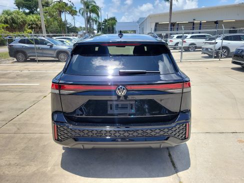 New 2026 Volkswagen Tiguan SE R-Line FWD image 5