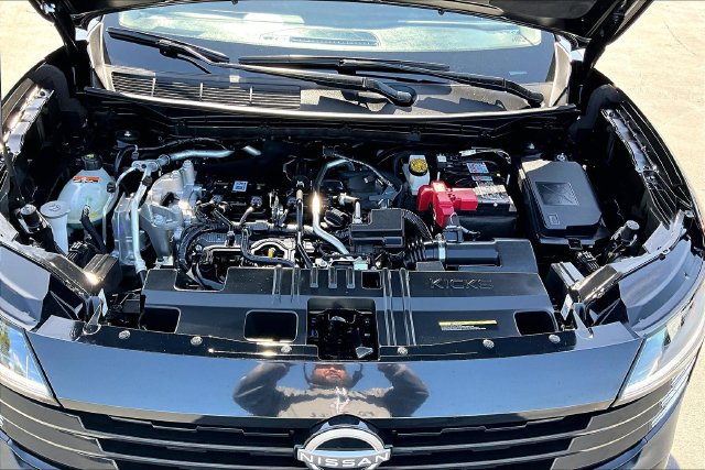 Used 2026 Nissan Kicks SV FWD image 28