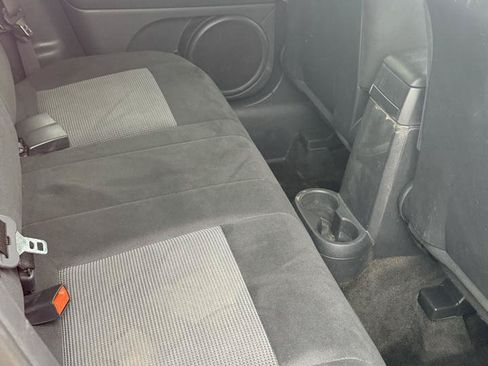 Used 2016 Jeep Patriot Latitude AWD/4WD image 13