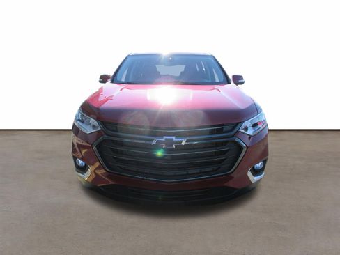 Used 2021 Chevrolet Traverse LT w/ LPO, Black Accent Package AWD/4WD image 8