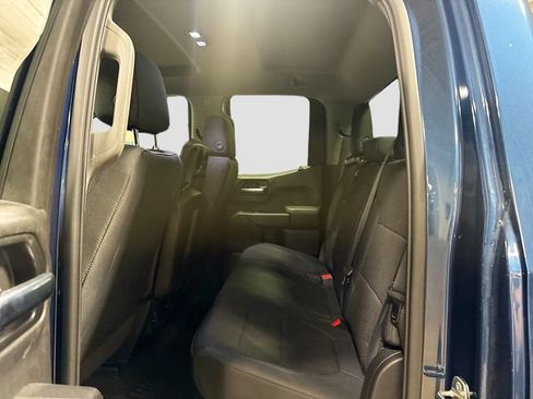 Used 2019 Chevrolet Silverado 1500 Custom Trail Boss w/ Custom Convenience Package AWD/4WD image 18