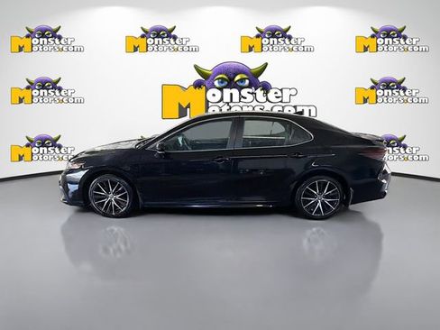 Used 2022 Toyota Camry SE image 7