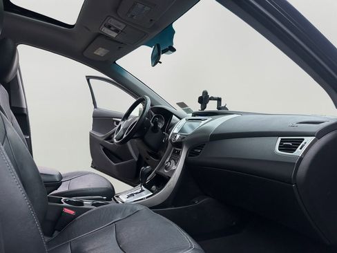 Used 2012 Hyundai Elantra Limited w/ Technology Pkg 5 FWD image 11
