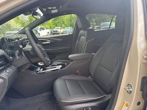 New 2026 Buick Envista Sport Touring w/ Studio Series FWD image 9