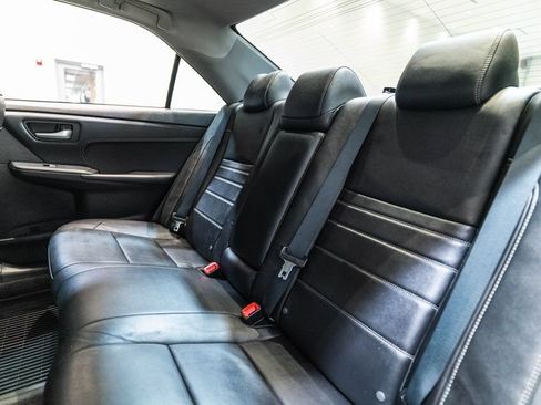 Used 2016 Toyota Camry XLE FWD image 31