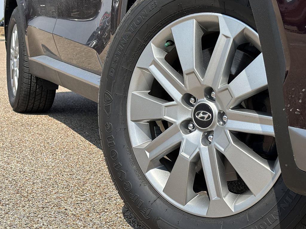 Used 2023 Hyundai Palisade SEL w/ Cargo Package FWD image 2