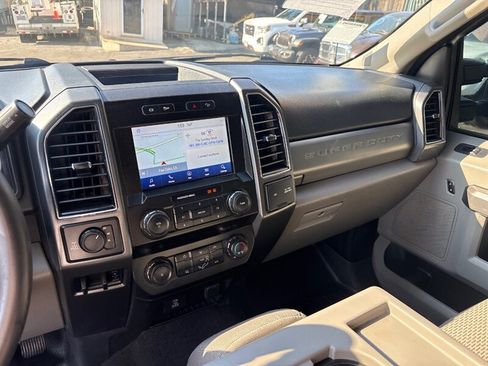 Used 2021 Ford F250 XLT w/ XLT Value Package AWD/4WD image 16