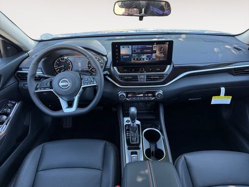 New 2025 Nissan Altima 2.5 SR w/ SR Premium Package image 10