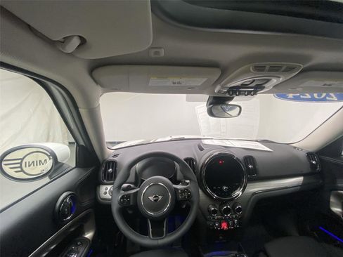 Certified 2024 MINI Cooper Countryman S w/ Signature Upholstery Package AWD/4WD image 31