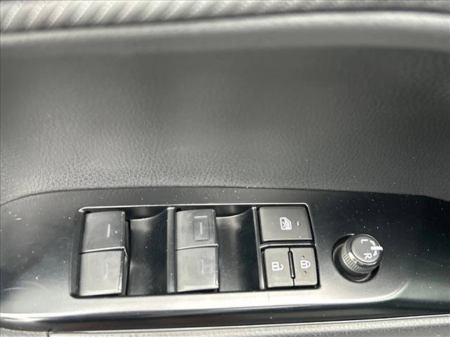 Used 2025 Toyota Camry SE w/ Multimedia Upgrade Package FWD image 10