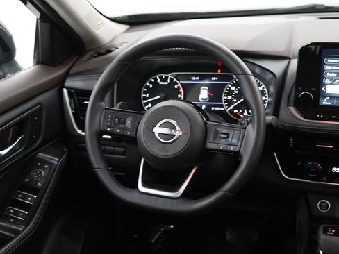 Used 2023 Nissan Rogue SL w/ SL Premium Package AWD/4WD image 14