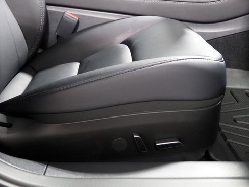 Used 2023 Tesla Model 3 image 53