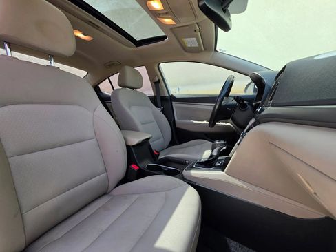 Used 2018 Hyundai Elantra Value Edition FWD image 14